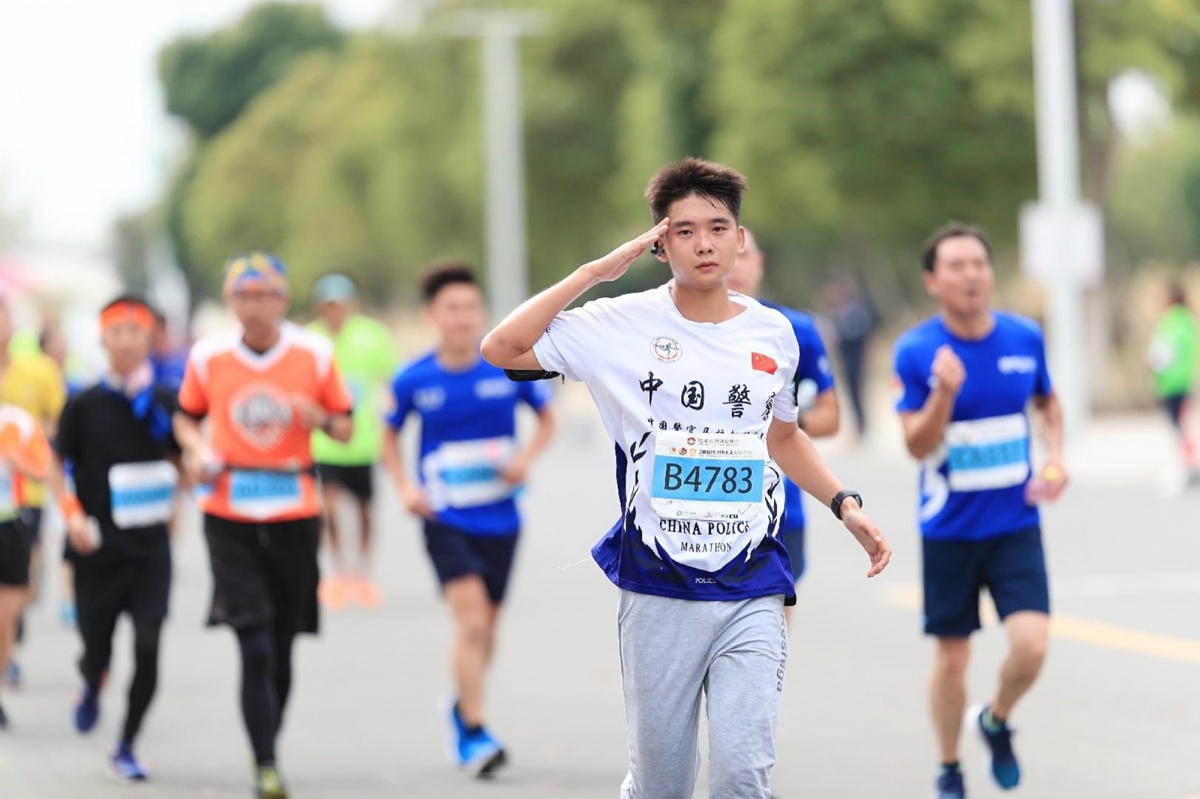 半程200+宋昊1.jpg